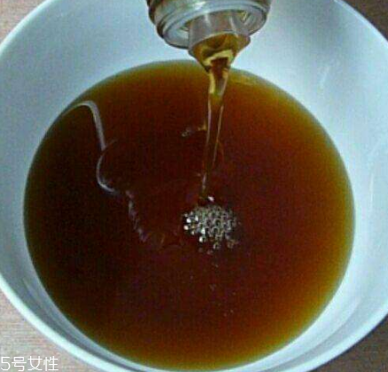 芝麻油护肤方法(芝麻油护肤方法)