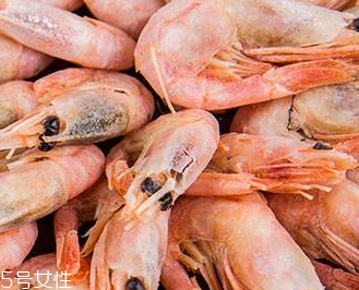 西瓜切开后，在冰箱能放几天？(西瓜切开后在冰箱能放几天)