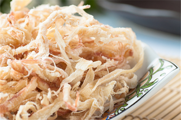 鱿鱼丝是发物吗(鱿鱼丝是发物吗)