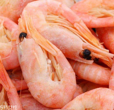 北极虾和什么搭配最好(北极虾和大虾哪个好)