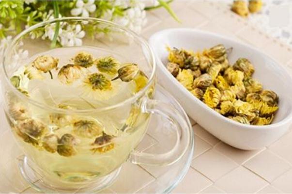 菊花茶可以加蜂蜜吗(菊花冰糖茶)