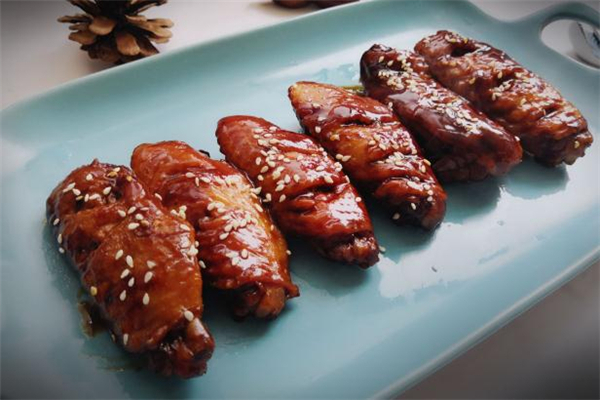 可乐鸡翅的做法(可乐鸡翅的做法简单又好吃) 可乐鸡翅的做法(可乐鸡翅的做法简单又好吃)