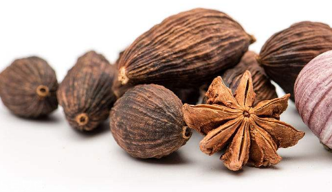 草果的功效和作用(调料草果的功效和作用) 草果的功效和作用(调料草果的功效和作用)