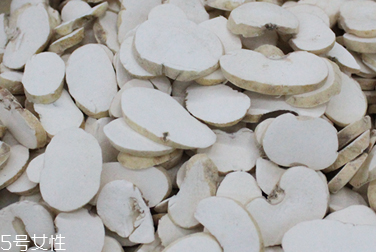 川贝母能和什么一起吃(川贝母不能和什么一起吃)