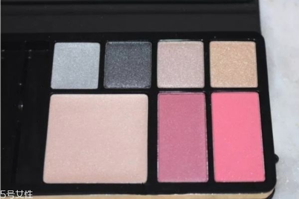 ysl圣诞彩妆金灿情迷系列试色(ysl圣诞口红)