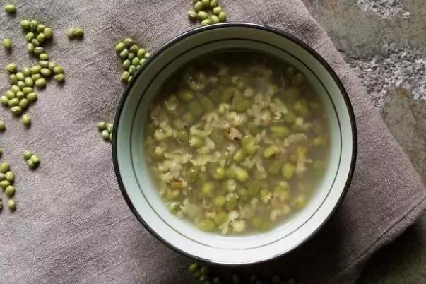 绿豆汤会长胖不(绿豆汤会长胖不)