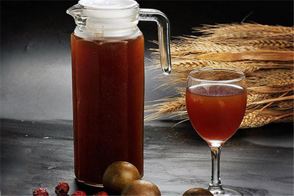 酸梅汤减肥期间可以喝吗(酸梅汤减肥期间可以喝吗)