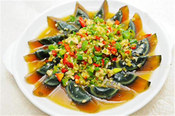 皮蛋变质是什么味道(皮蛋变质是什么味道)