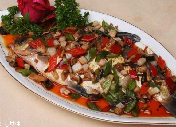 老人能吃鳊鱼吗(鮰鱼哪些病人不能吃)