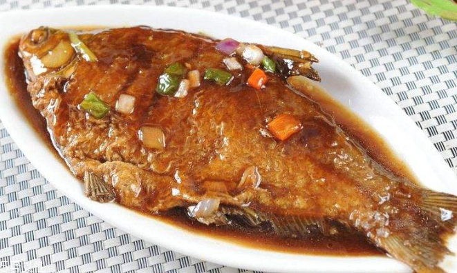 吃鳊鱼要注意什么(吃鮰鱼需要注意什么)