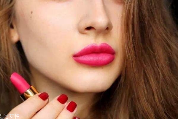 香奈儿丝绒口红43(香奈儿丝绒口红43号)