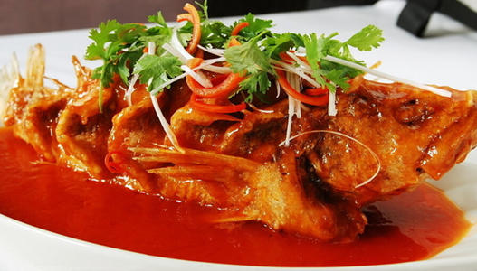 做糖醋鲤鱼的技巧(如何做糖醋鲤鱼)