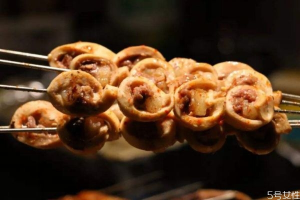 经期能不能吃牛心(姨妈可以吃牛肚吗)