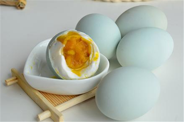 咸鸭蛋和海鸭蛋哪个更贵(咸鸭蛋和海鸭蛋哪个好) 咸鸭蛋和海鸭蛋哪个更贵(咸鸭蛋和海鸭蛋哪个好)