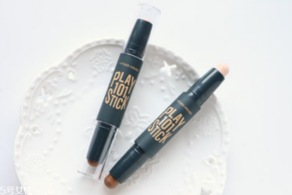 正确的化妆顺序(正确的化妆顺序应该是怎么样的)