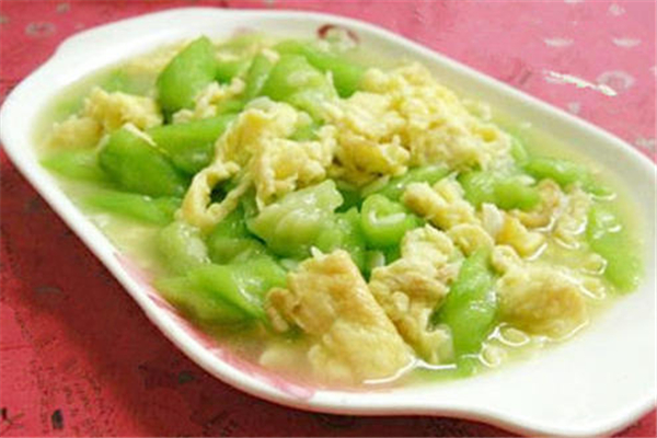 丝瓜生吃有什么功效(丝瓜生吃有什么功效)