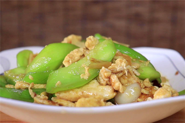 丝瓜发苦会中毒吗(丝瓜发苦会中毒吗)