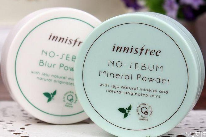 悦诗风吟散粉白色绿色区别(悦诗风吟散粉紫色和绿色的区别)