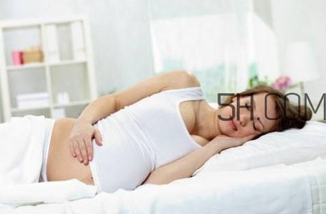 羊水早破还能顺产吗(羊水早破还能顺产吗)