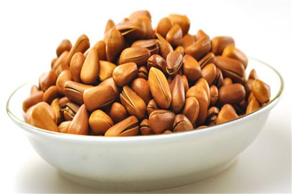 松子怎么长出来的(松子是哪里产的)