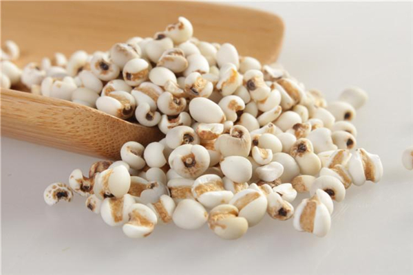 薏米炒了和不炒的区别(薏米炒了和不炒的区别)
