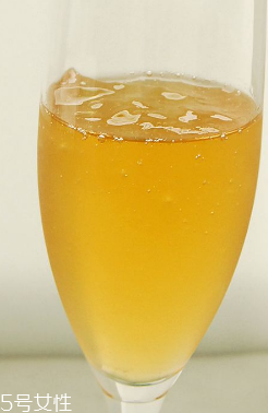 定妆喷雾能代替定妆粉吗(定妆喷雾能代替定妆粉吗) 定妆喷雾能代替定妆粉吗(定妆喷雾能代替定妆粉吗)