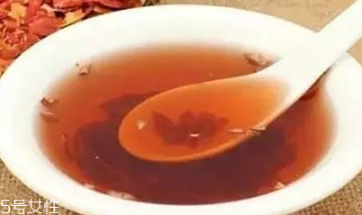 花生衣能和白糖一起喝吗(生花生和白糖可以一起吃吗)