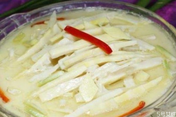 孕妇吃酸笋有什么好处(怀孕吃酸笋好吗)