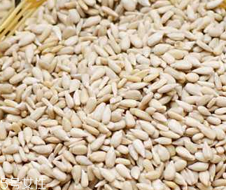 葵瓜子怎么种出向日葵(生瓜子怎么种向日葵)