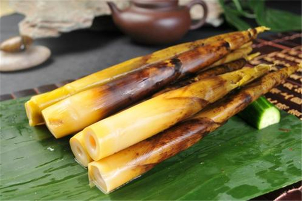 新鲜竹笋怎么焯水(新鲜竹笋怎么焯水)