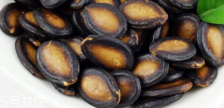 南瓜子的功效(南瓜子的功效和作用及禁忌) 南瓜子的功效(南瓜子的功效和作用及禁忌)