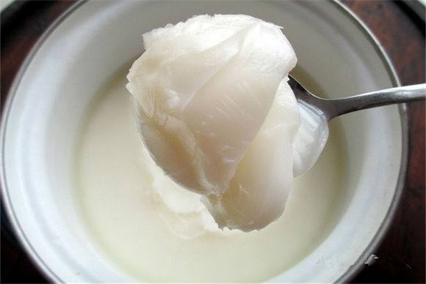 猪油用什么容器装好(用什么器皿装猪油最好)