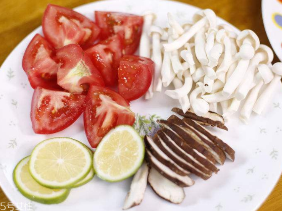 白玉菇的禁忌(白玉菇的禁忌和作用) 白玉菇的禁忌(白玉菇的禁忌和作用)