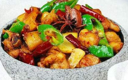 小孩子能吃鸡肝吗(小孩子能吃鸡肝吗)