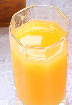 果汁能清热解暑吗(什么果汁清热解毒)