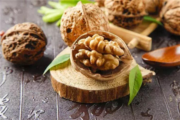 核桃怎么看出来坏了(核桃怎么看出来坏了)