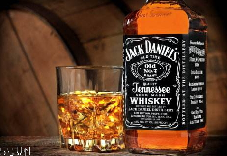 威士忌可乐做法(威士忌可乐做法) 威士忌可乐做法(威士忌可乐做法)