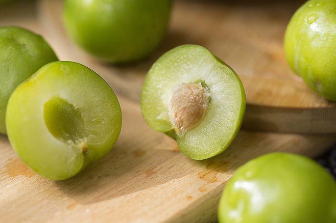 李子有点酸怎么做才好吃(李子有点酸怎么做才好吃)