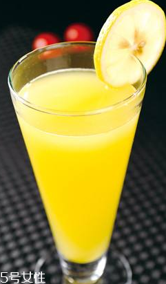 胡萝卜苹果汁的做法(芹菜胡萝卜苹果汁的做法)