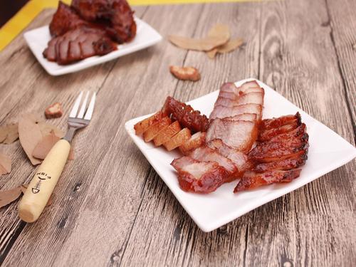 叉烧是哪里的菜系(叉烧是哪里的菜系)