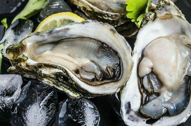 生蚝要用盐水泡吗(生蚝要用盐水泡吗) 生蚝要用盐水泡吗(生蚝要用盐水泡吗)