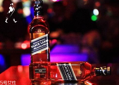 尊尼获加黑牌档次(尊尼获加黑牌档次)