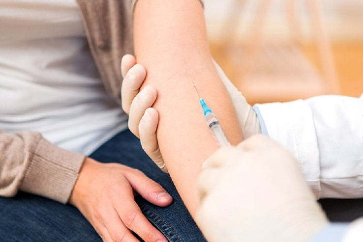 打新冠疫苗可以吃鱼吗(打新冠疫苗可以吃鱼吗?)