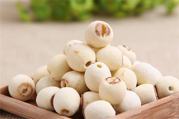 莲子去芯好还是带芯好(带芯的莲子好还是不带芯的莲子好) 莲子去芯好还是带芯好(带芯的莲子好还是不带芯的莲子好)