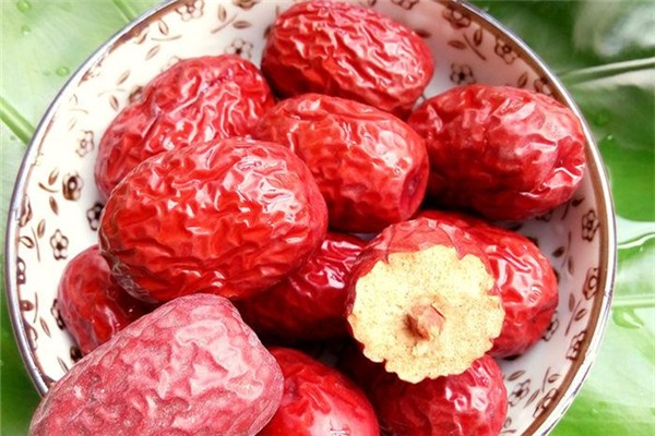 红枣和蜜枣哪个更补血(红枣和蜜枣哪个更补血) 红枣和蜜枣哪个更补血(红枣和蜜枣哪个更补血)