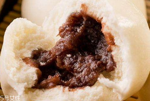 豆沙包跟米饭哪个热量高(豆包和米饭哪个热量高) 豆沙包跟米饭哪个热量高(豆包和米饭哪个热量高)