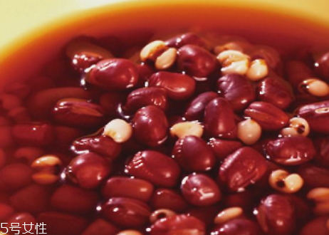 红豆汤每天喝多少(红豆汤每天喝多少)