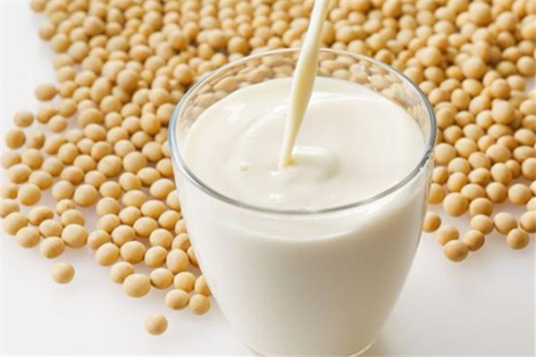 豆浆小孩喝了会早熟吗(豆浆儿童喝了会早熟吗)