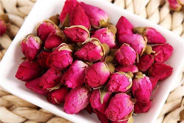 玫瑰花茶的禁忌(玫瑰花茶的禁忌及不适人群)