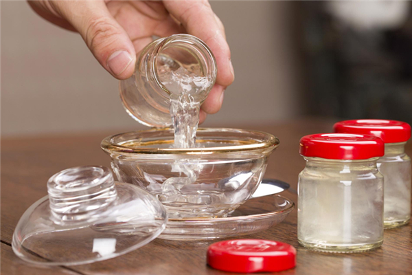 即食燕窝的功效有哪些(即食燕窝的功效有哪些)